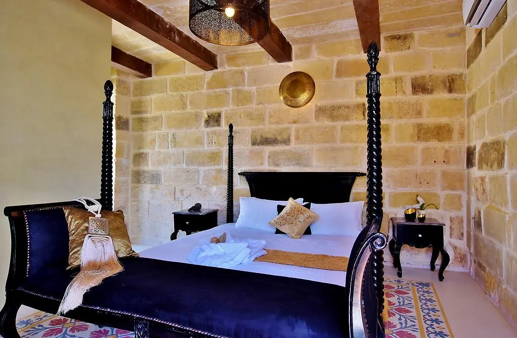 Chapel 5 Boutique Suites B&B Naxxar Frühstückspension