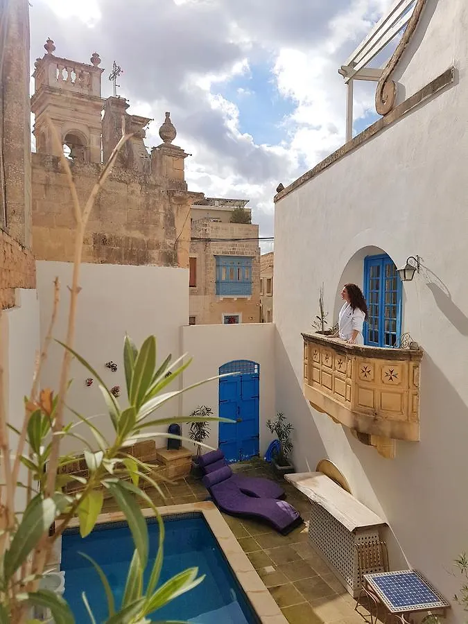 Chapel 5 Boutique Suites B&B Naxxar 2*,  Malta